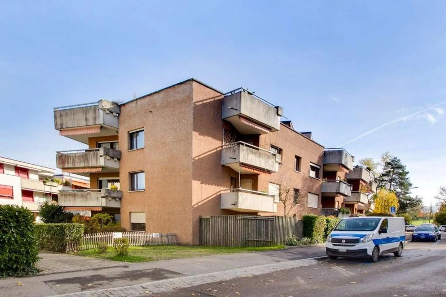 Bright apartment with a view of greenery - Photo 1 of 8