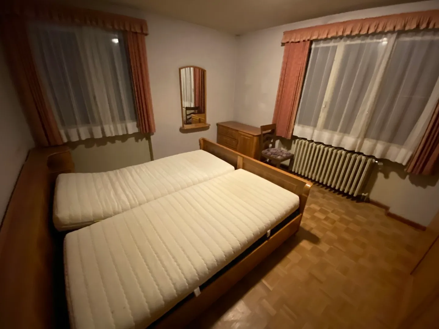 Gebäude mit 2 Wohnungen und einer Gewerbefläche - Foto 15 von 34