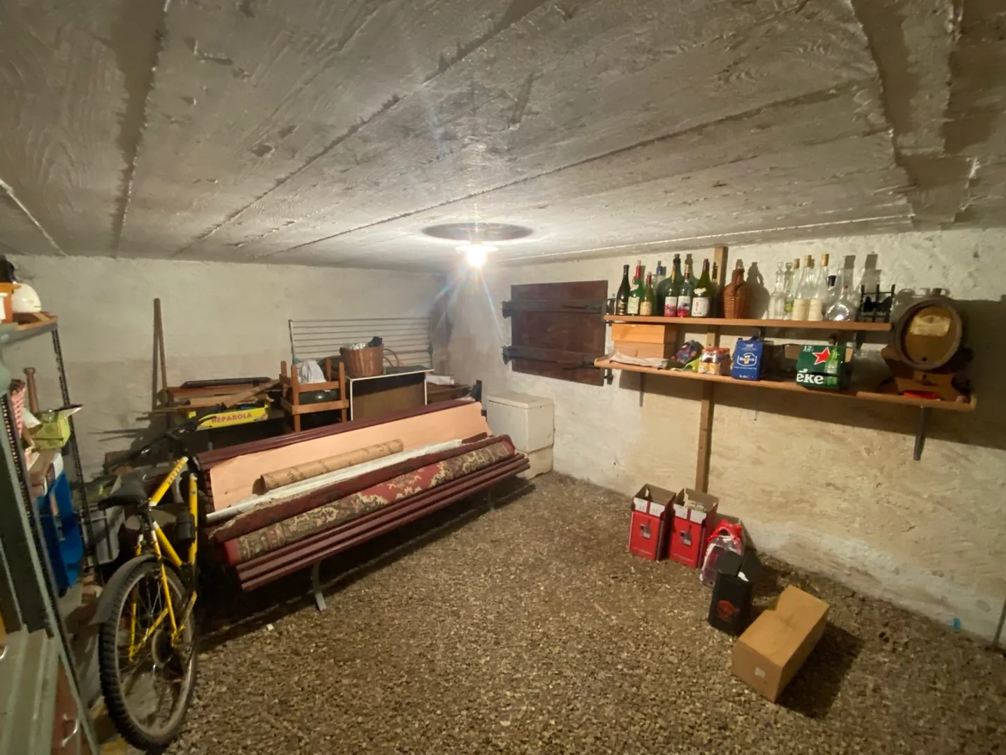 Gebäude mit 2 Wohnungen und einer Gewerbefläche - Foto 27 von 34