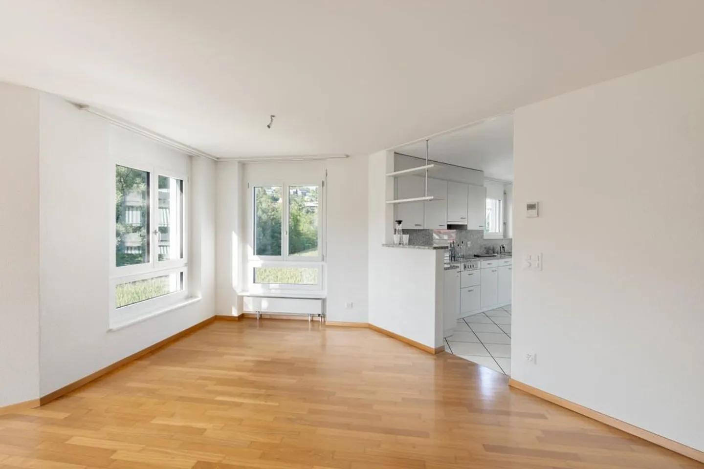 Appartement spacieux de 4.5 pièces à louer au 3ème étage - Photo 3 sur 13