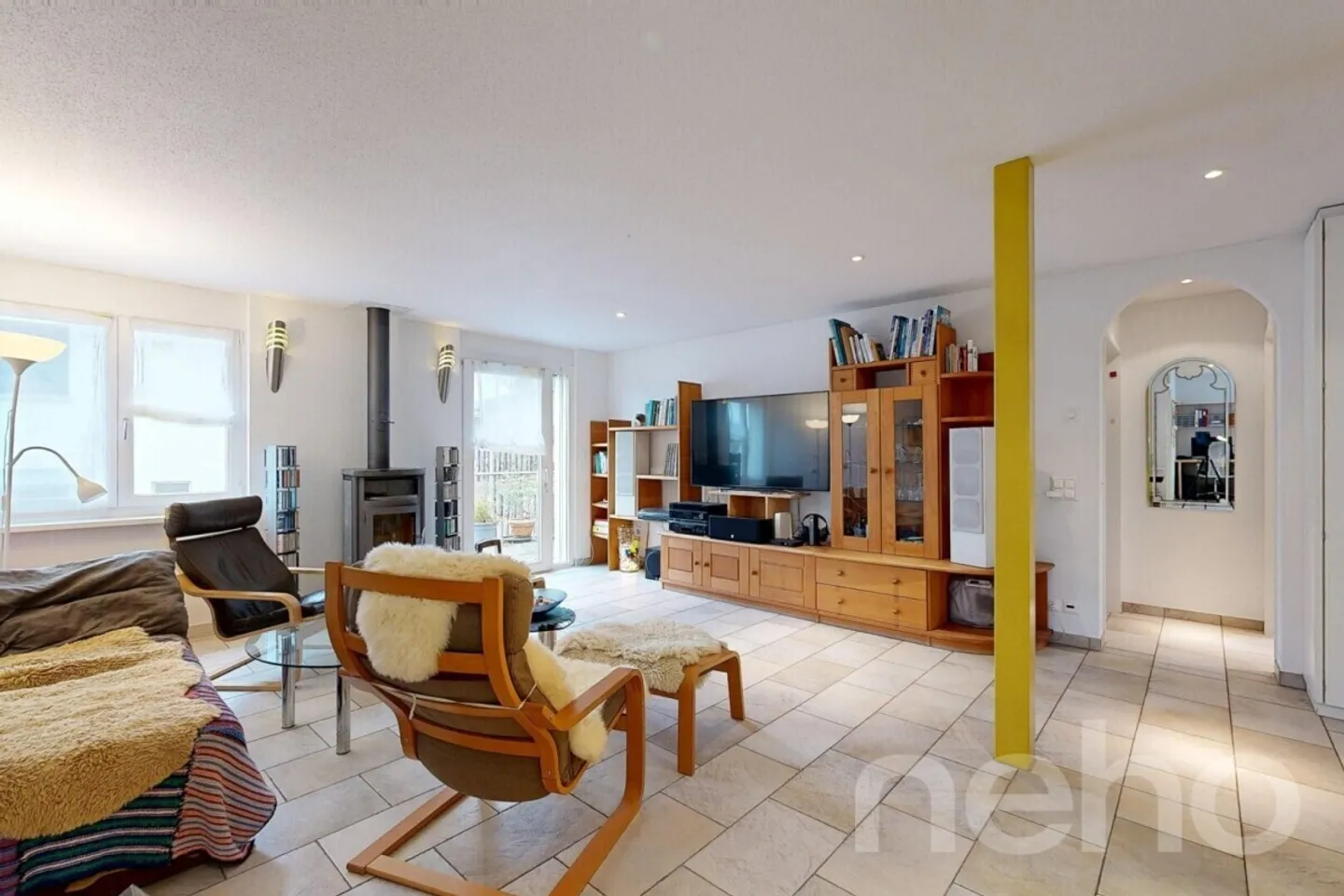 Ampia casa bifamiliare con appartamento e vista panoramica - Foto 1 di 12