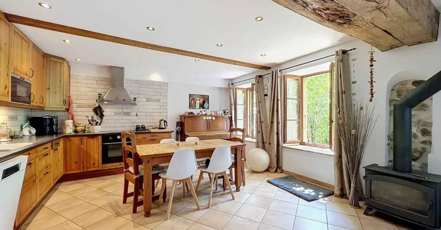 Charming Family Home with Barn - Photo 2 of 13