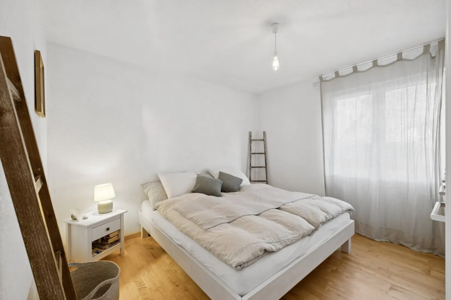 7.5-room Villa - Contemporary Elegance & Energy Performance - Photo 5 of 9