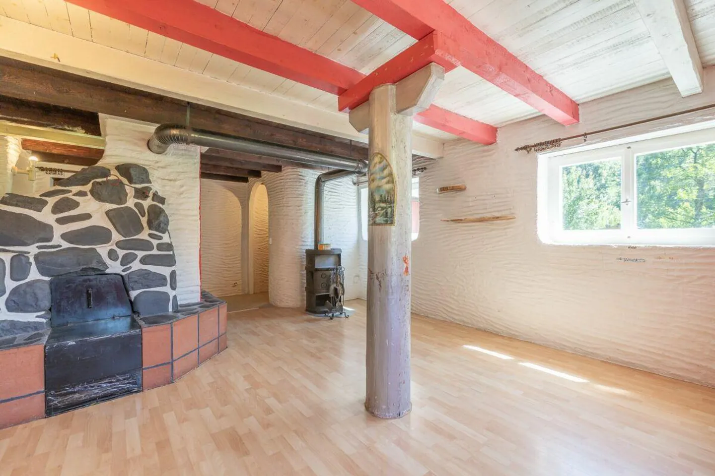 Maison de vacances 4.5 pièces ensoleillée dans un cadre naturel - Photo 2 sur 13