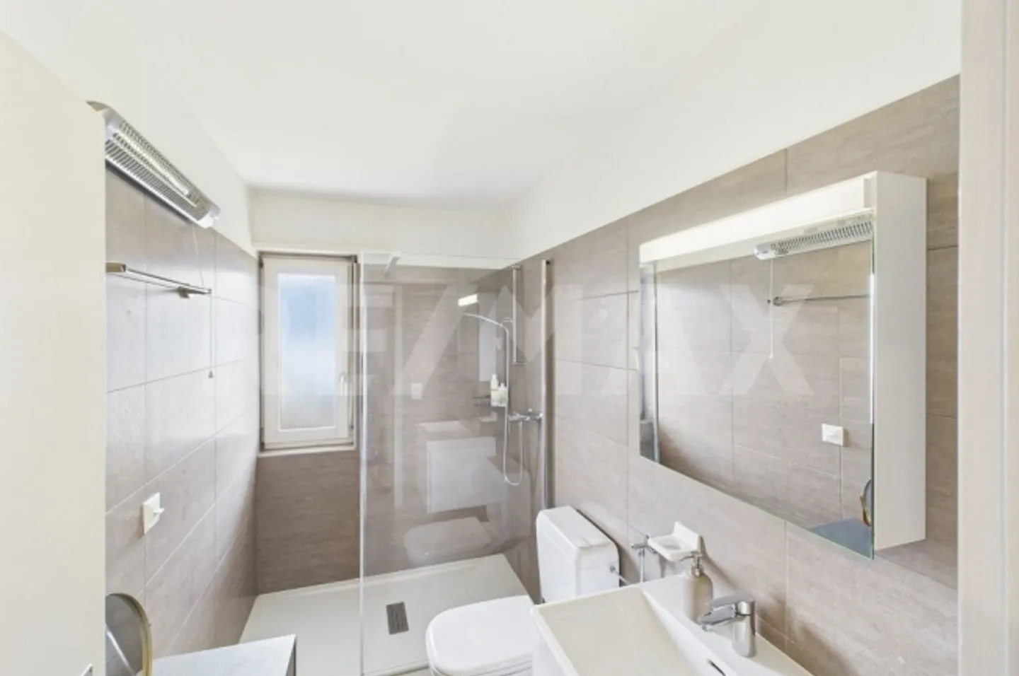 Stunning lake view; Apartment. 2.5 or 3.5 rooms is ideal, also as a holiday home - Photo 5 of 10