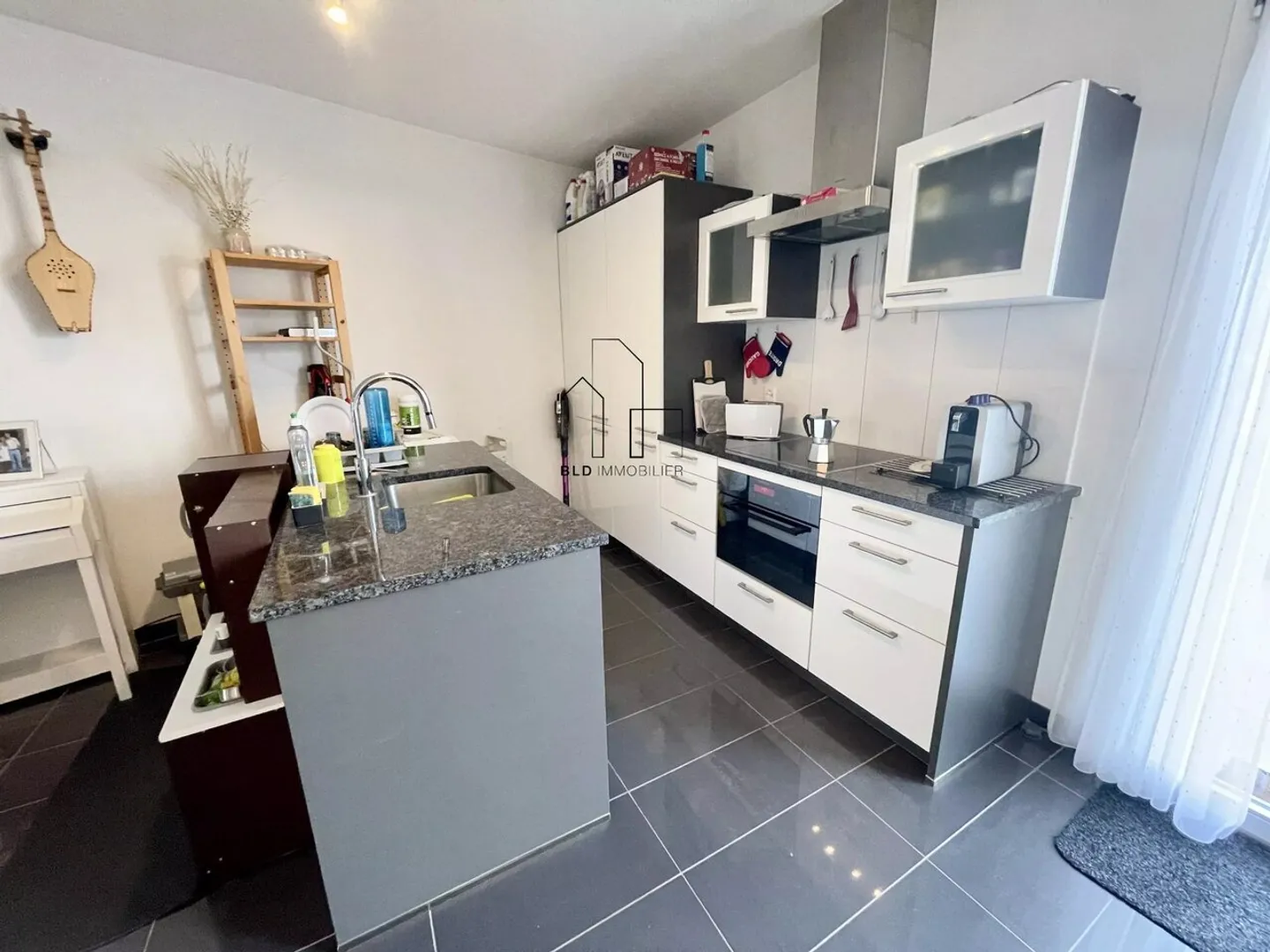 Bell'appartamento di 4 stanze completamente ristrutturato? Possibilità di creare uno studio indipendente - Foto 7 di 11