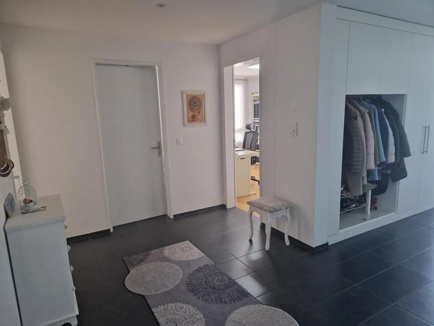 Geräumige Wohnung in Ottenbach - Foto 2 von 12