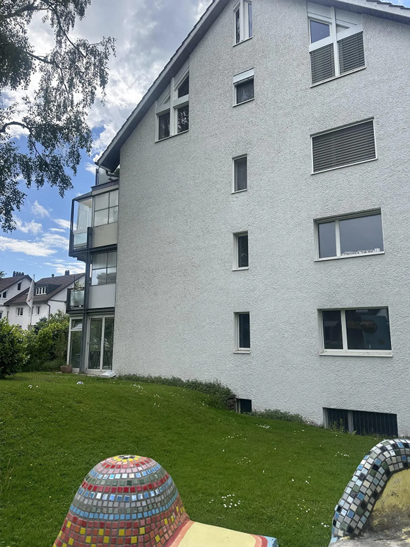 Freshly renovated 3.5 room apartment with garden seating area - Photo 13 of 14