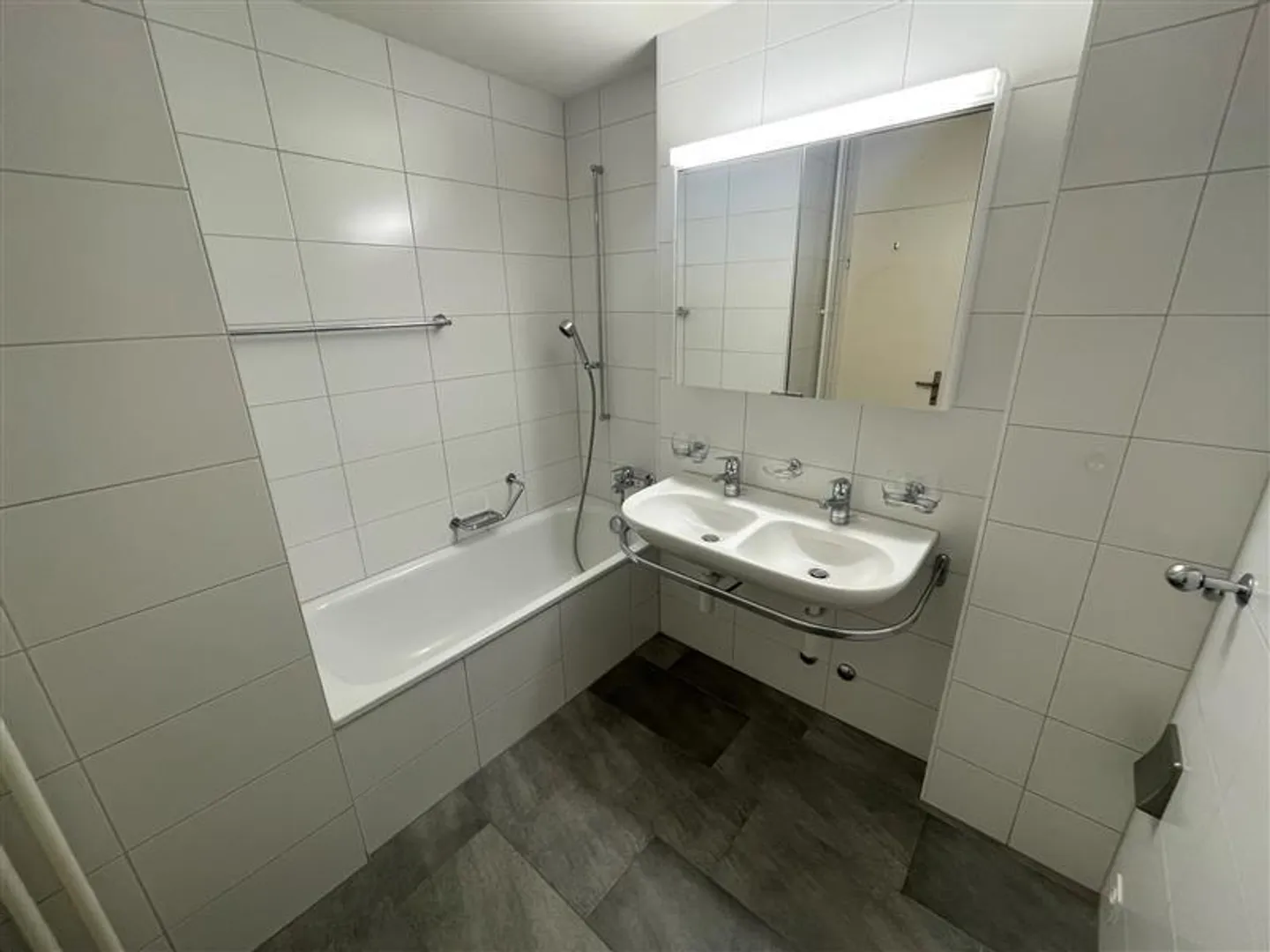 2.5 Room Apartment in Gümligen - Photo 8 of 8