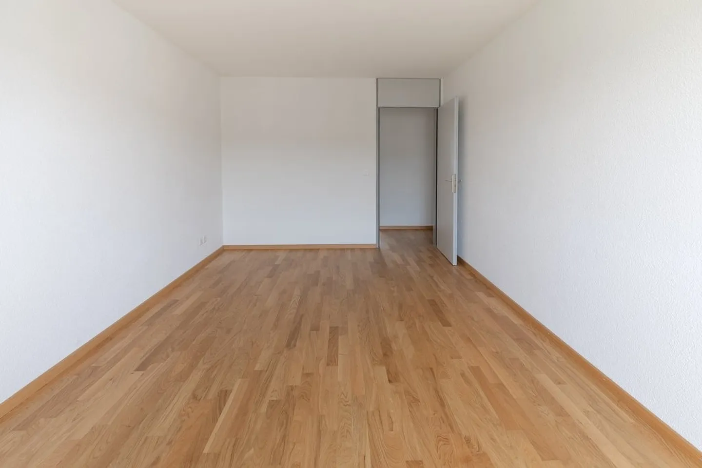 Charming 4.5-Room Apartment - Photo 4 of 9