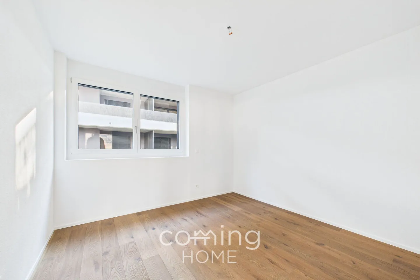 Comfortable Living above Visp - 3.5-Room Apartment with a View - Photo 7 of 13