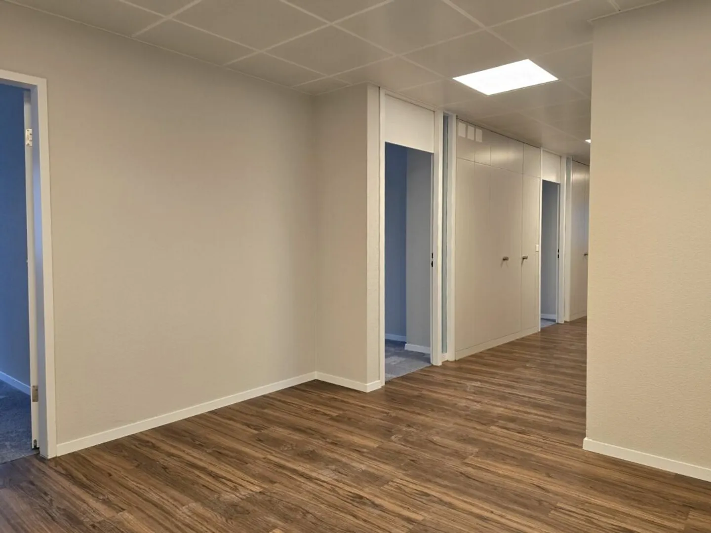 Piccoli uffici in una posizione centrale a Wallisellen - Foto 3 di 9