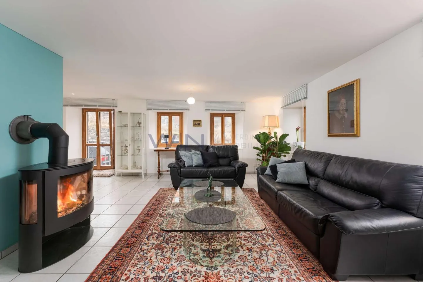 The Dream in Trendy Tomils - Photo 1 of 9