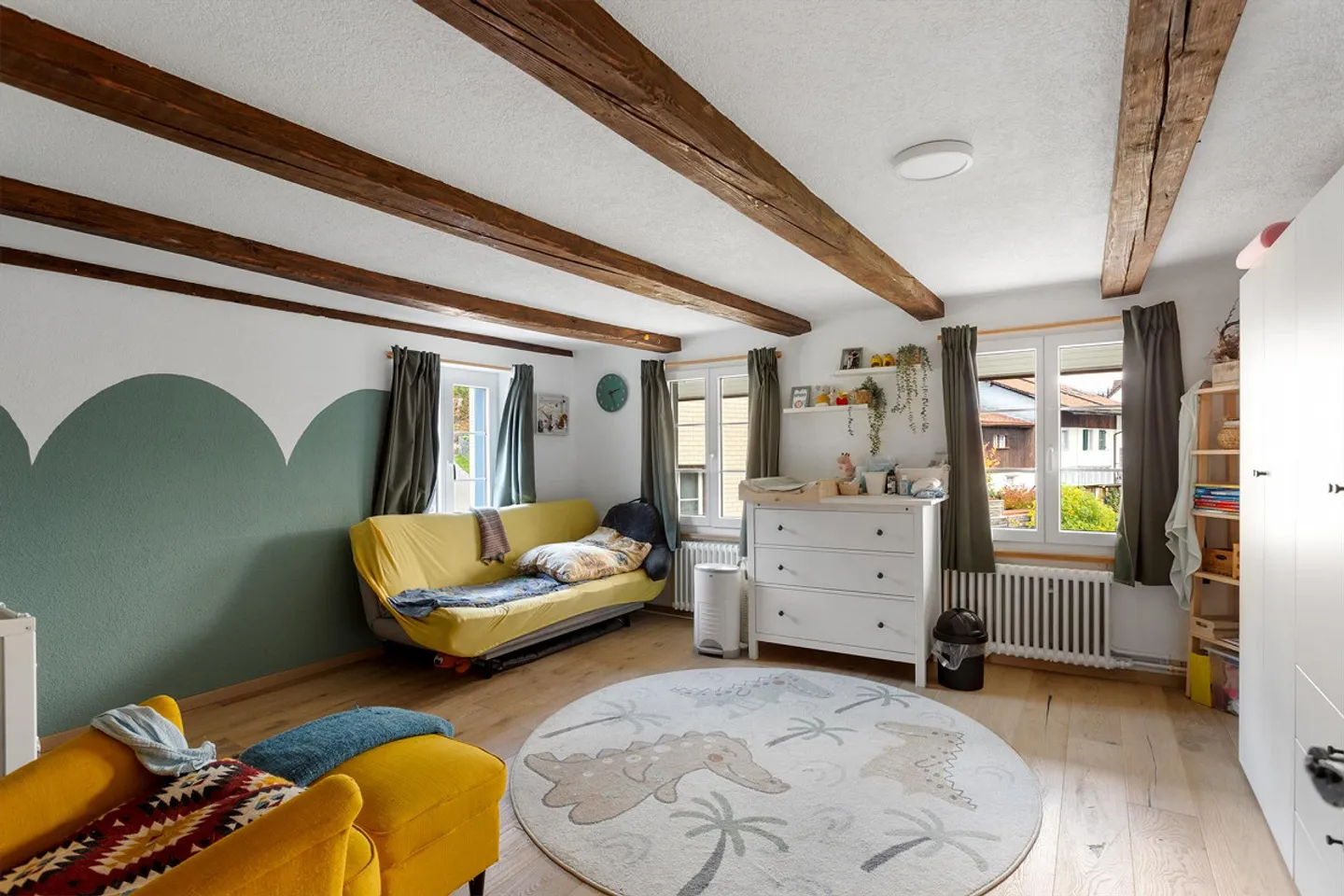 Charming Flarz House & Versatile Property - Photo 5 of 9