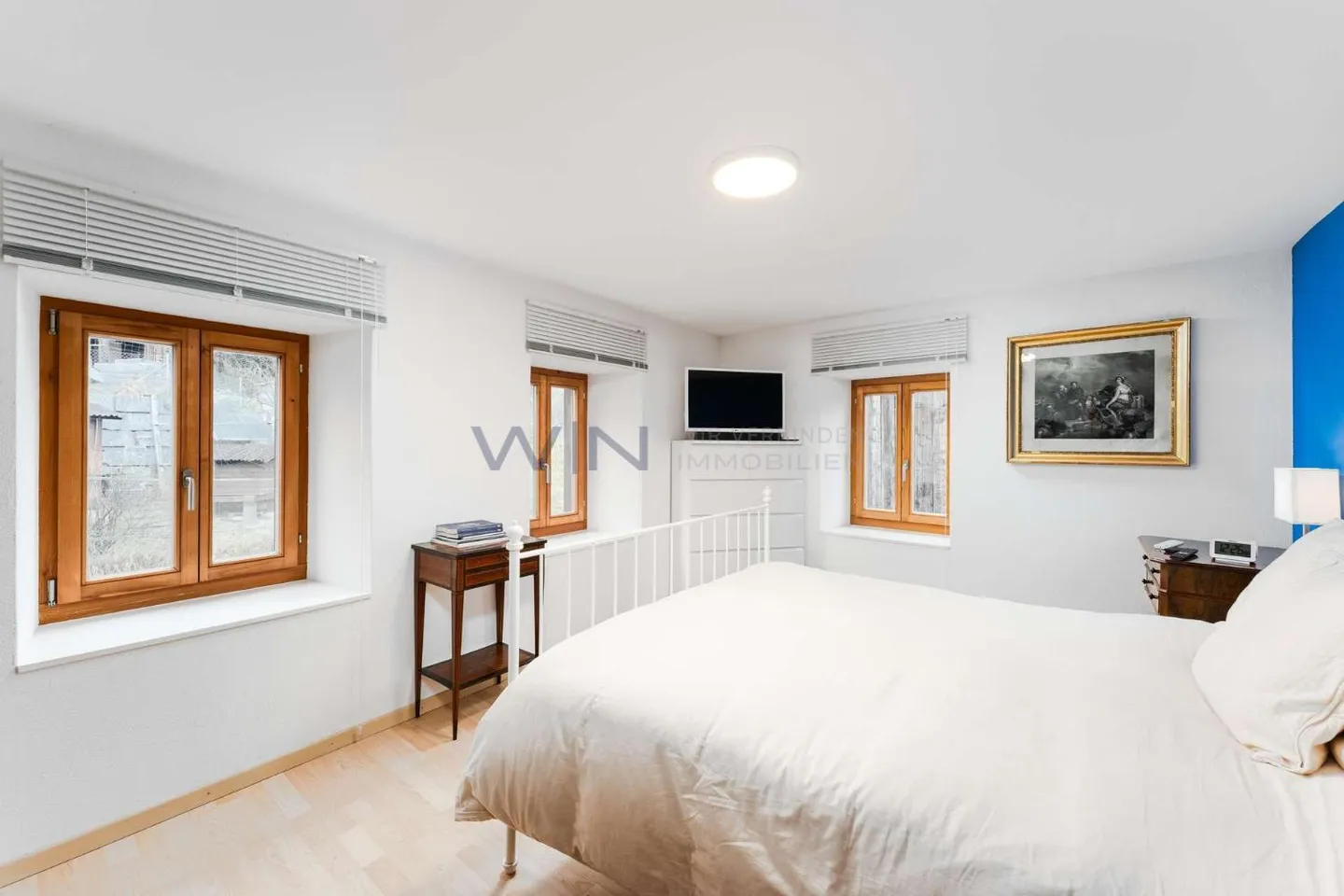 The Dream in Trendy Tomils - Photo 6 of 9