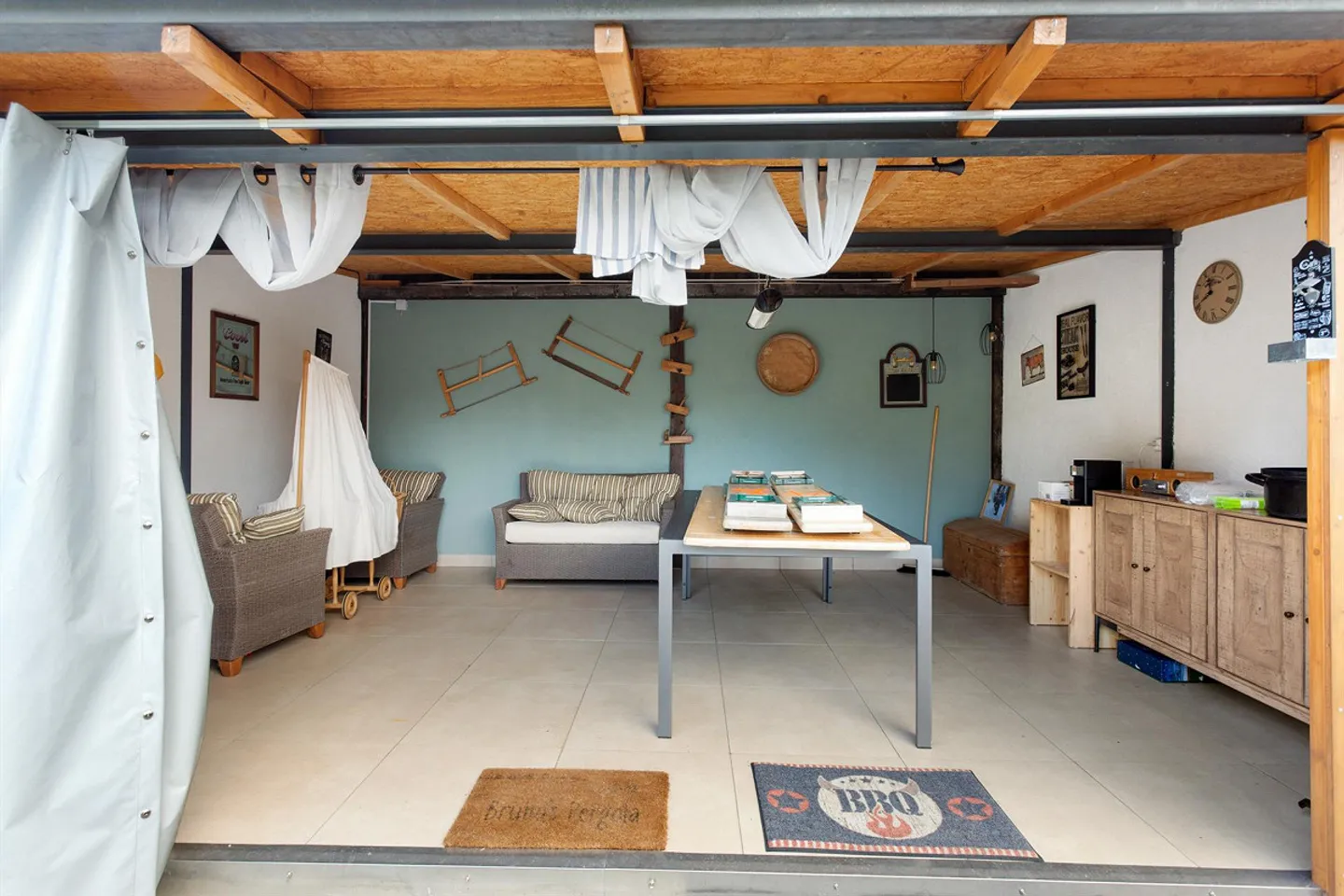 Charming Flarz House & Versatile Property - Photo 6 of 9