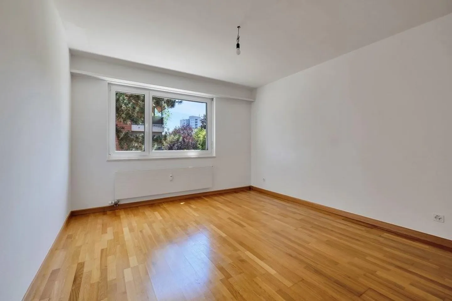 Appena ristrutturato e pronto per essere abitato: Vivere con stile ad Allschwil - Foto 7 di 10