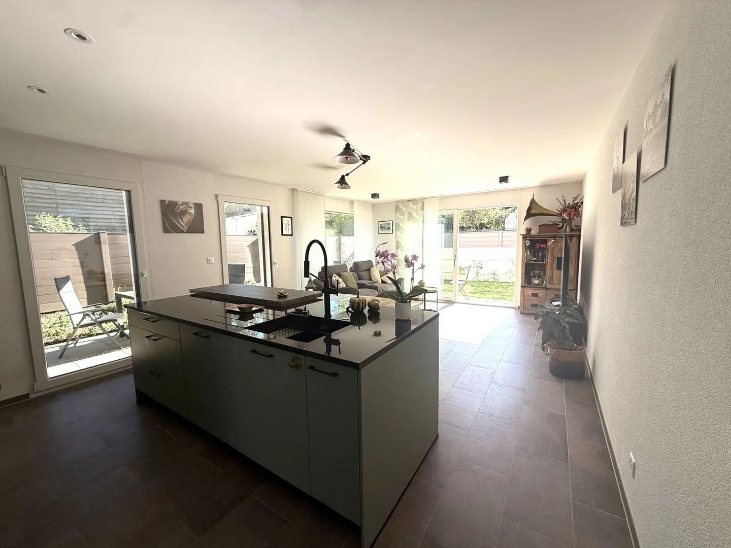 Affare molto bello Superba villa come nuova che si distingue per la sua eleganza, il suo comfort e la qualità del suo ambiente, molto tranquillo - Foto 11 di 19