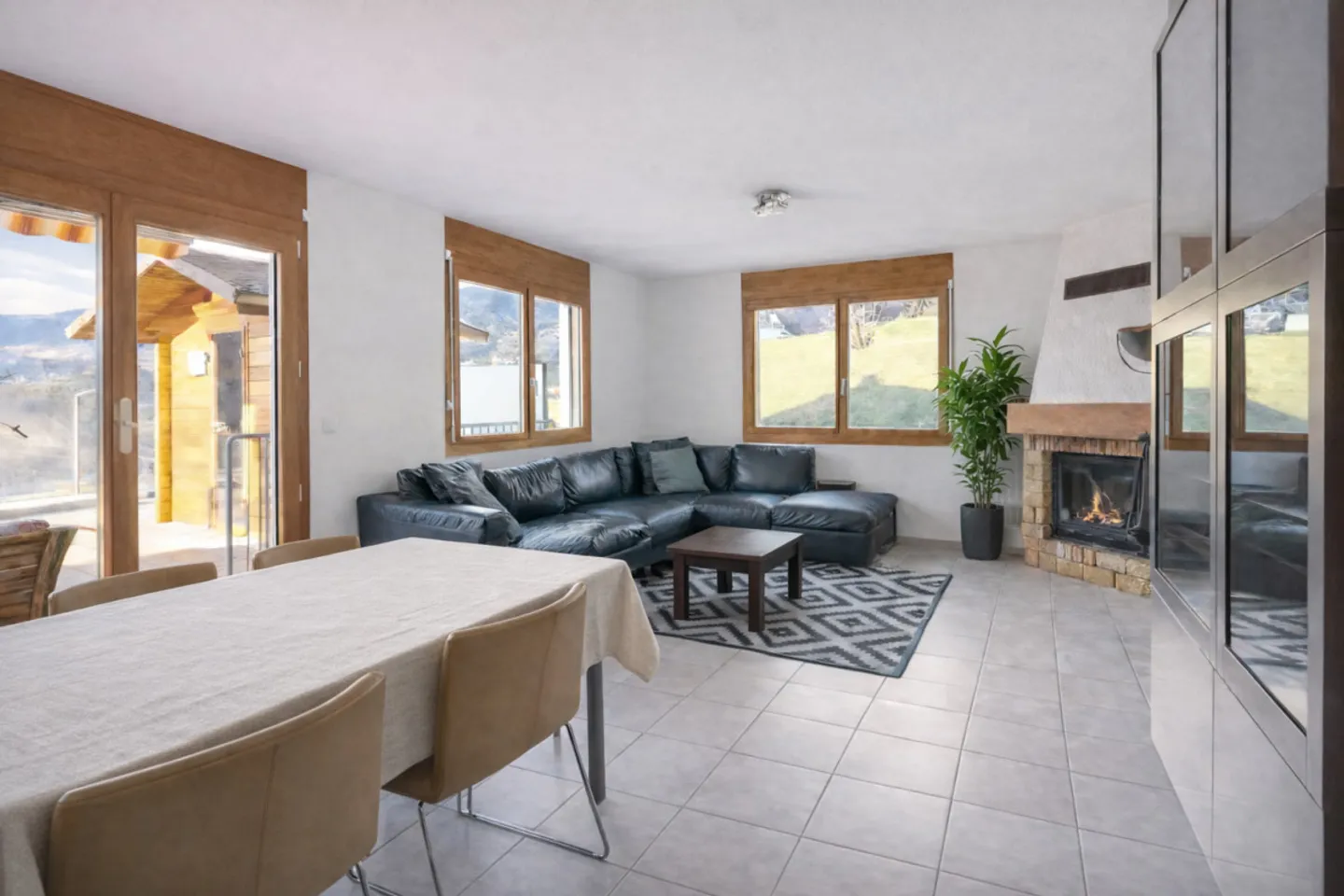 In vendita: Appartamento 4.5 locali con terrazza e giardino a Savièse (Chandolin) - Foto 2 di 5