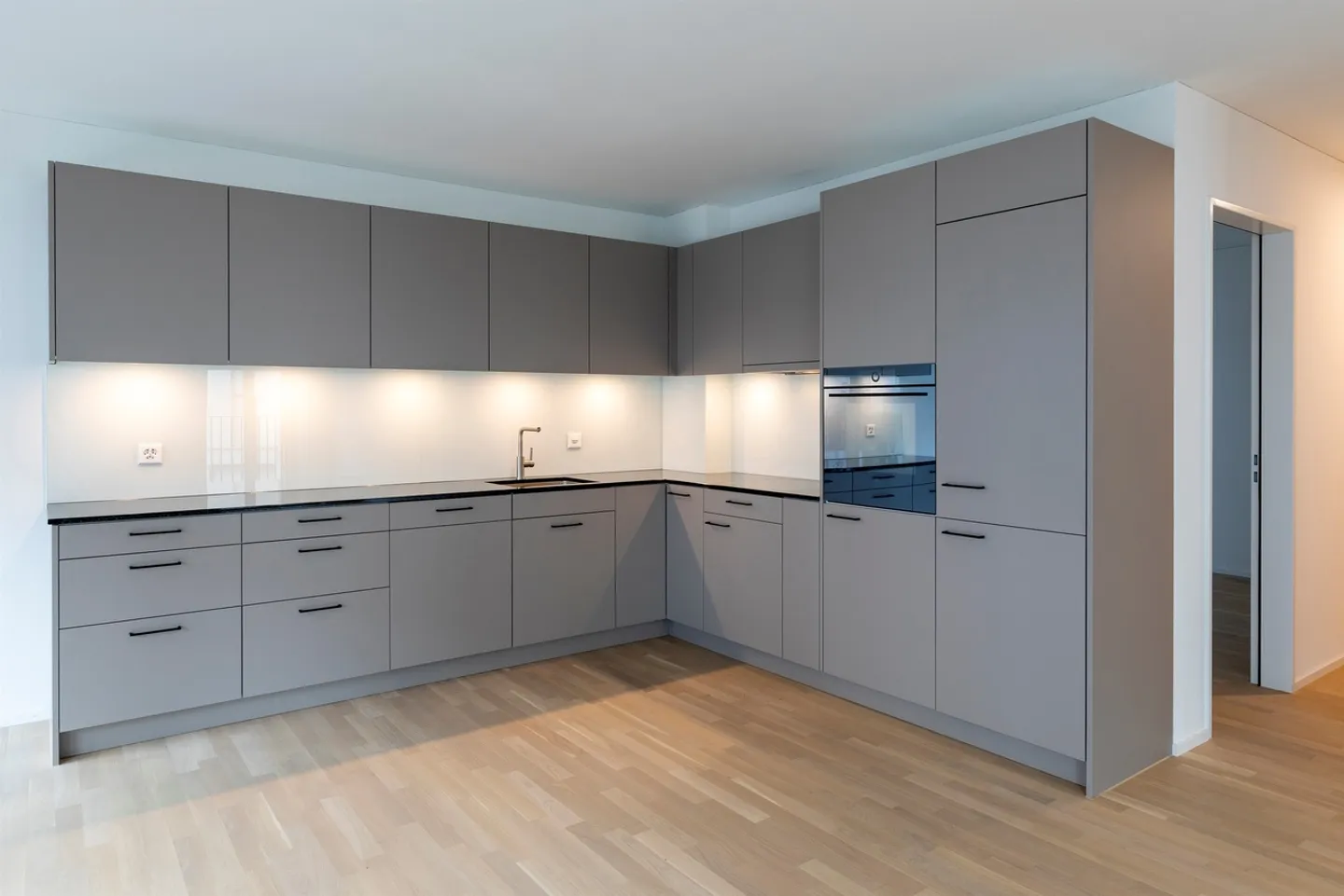 Modernes Wohnerlebnis auf zwei Ebenen - Photo 2 of 4