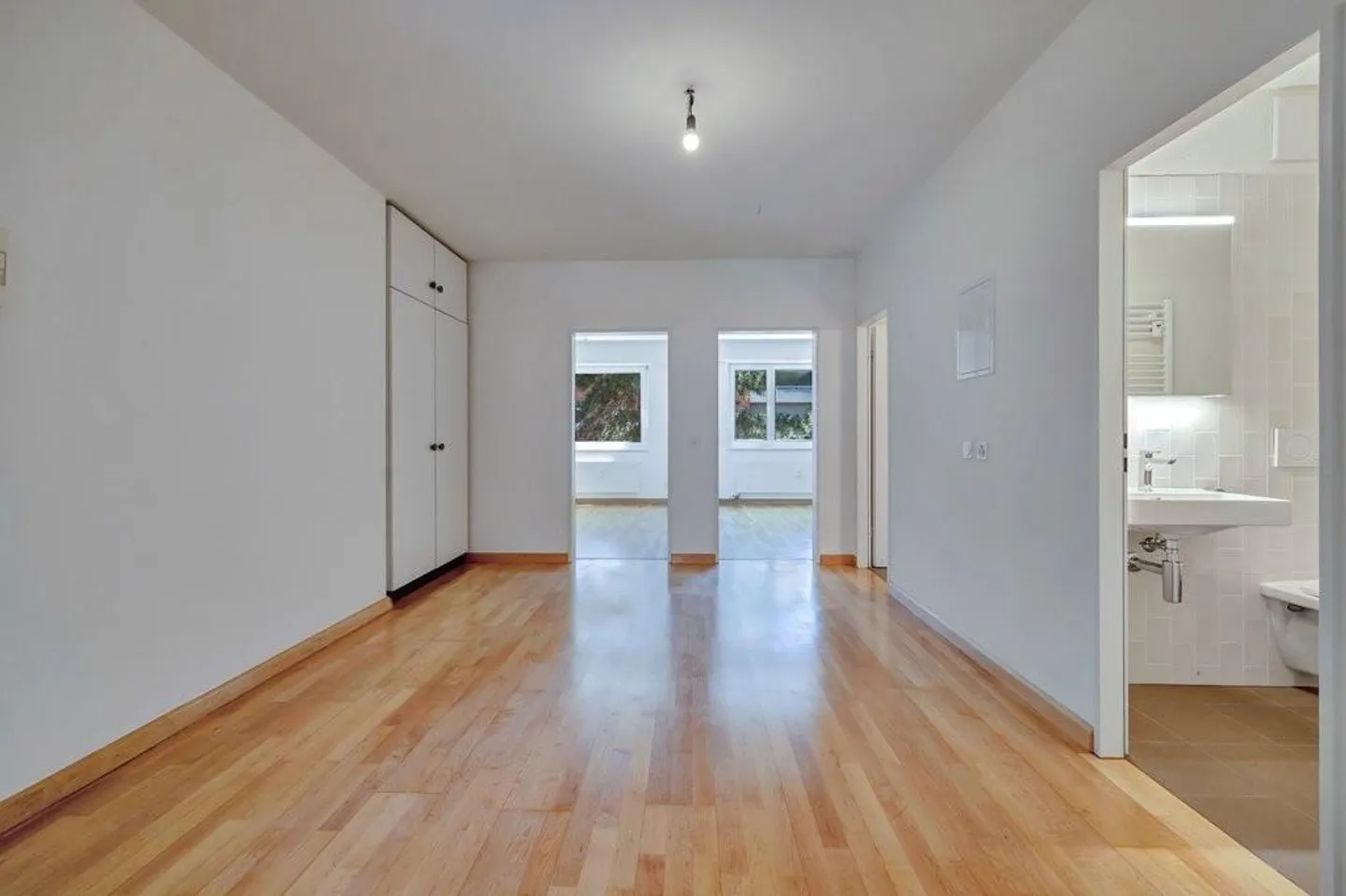 Appena ristrutturato e pronto per essere abitato: Vivere con stile ad Allschwil - Foto 9 di 10