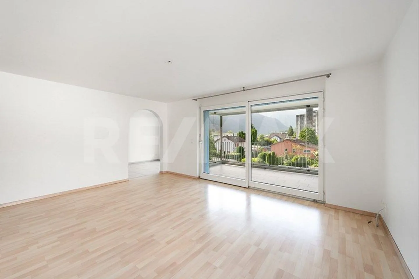 Helle 4½-Zi-Wohnung mit Balkon - Foto 3 von 13