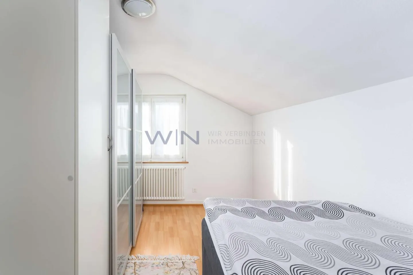 Charmantes Familienhaus mit Garten - Foto 11 von 13