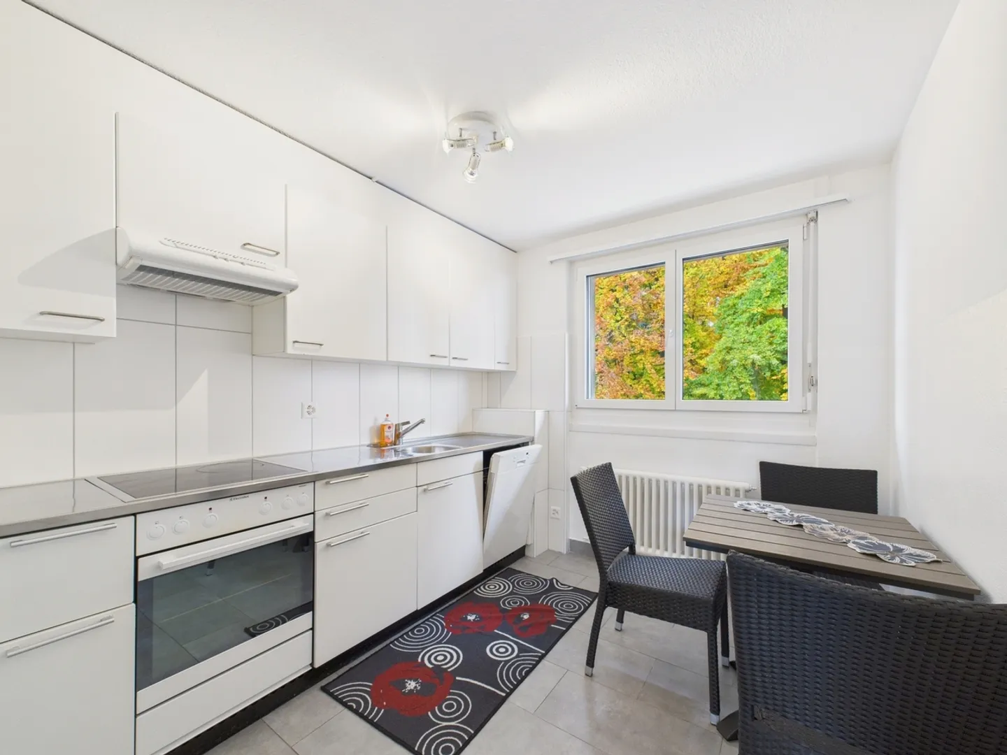 Appartement lumineux de 3,5 pièces avec balcon à Arbon - Photo 2 sur 9