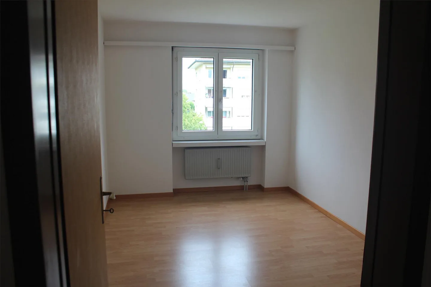 Spacious centrally located apartment - Photo 6 of 9