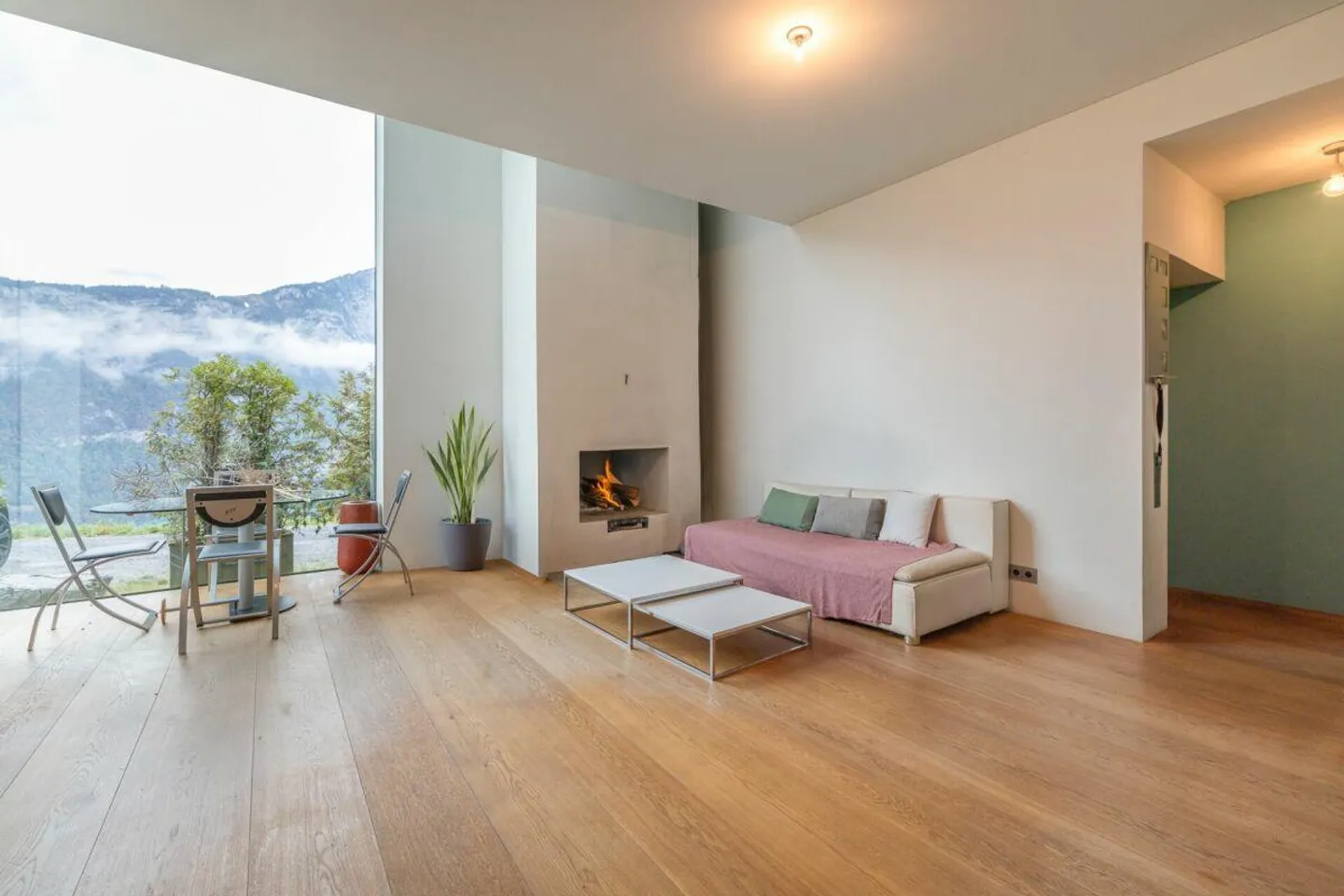 Village with Guest House and View of Lake Walensee - Photo 10 of 18