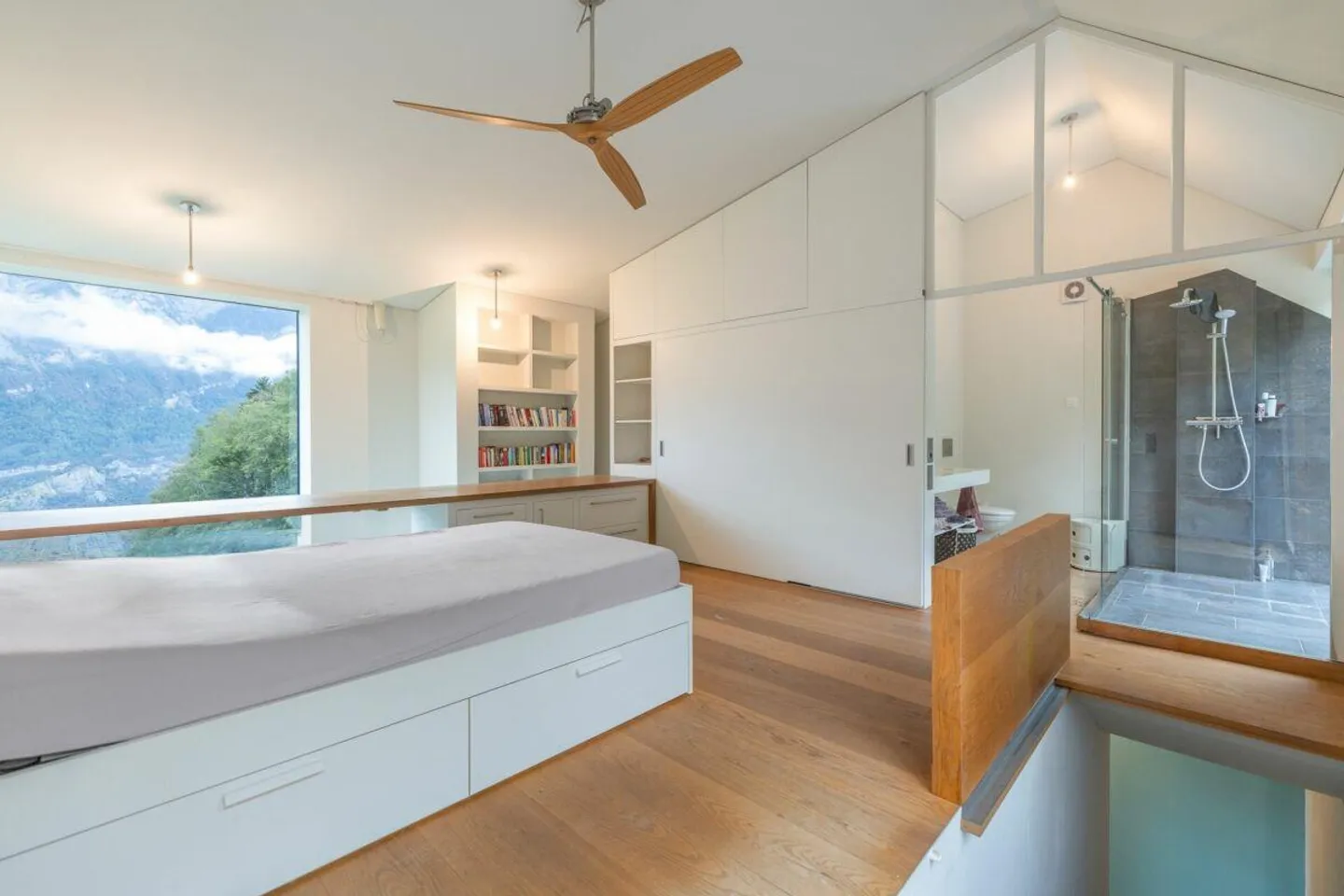 Village with Guest House and View of Lake Walensee - Photo 11 of 18