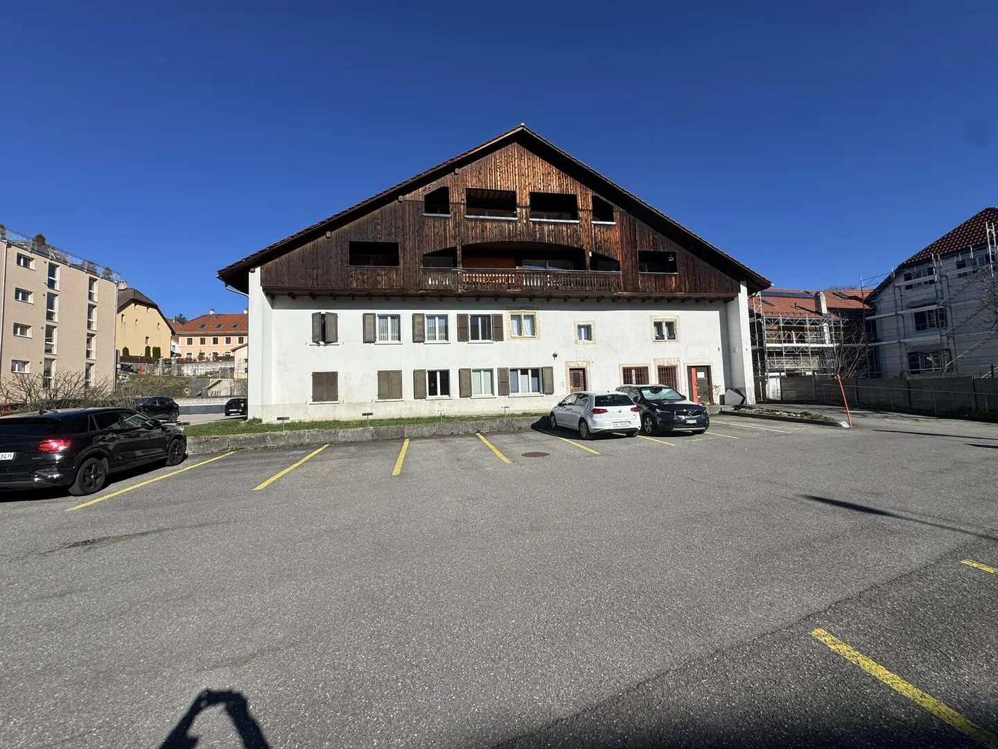 Large 4-room apartment of 115 m² with balcony - La Sagne - Photo 10 of 10