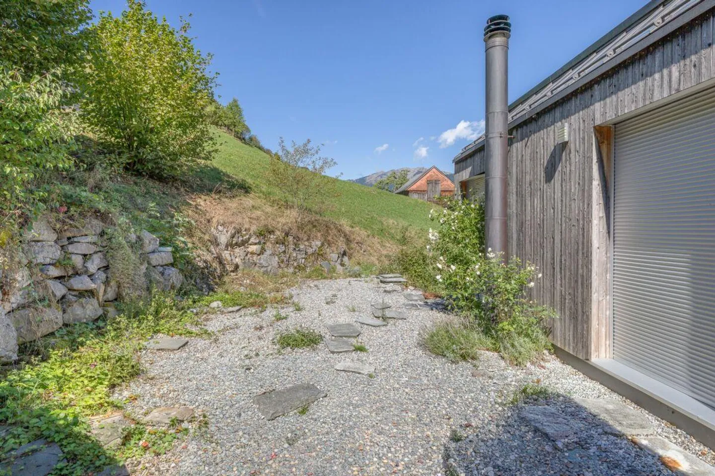 Village with Guest House and View of Lake Walensee - Photo 14 of 18