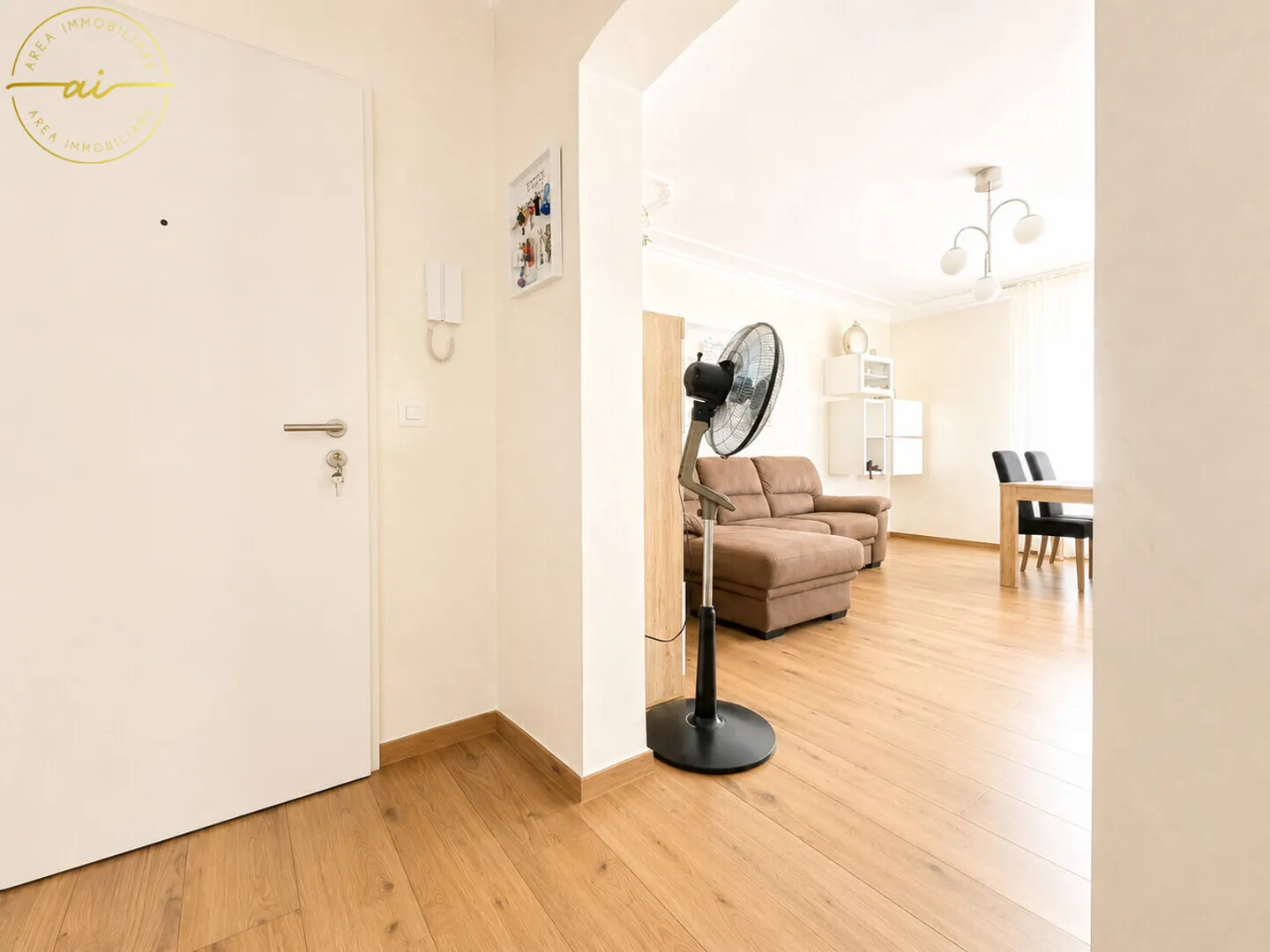 4.5-ROOM APARTMENT COMPLETELY RENOVATED - Photo 6 of 13