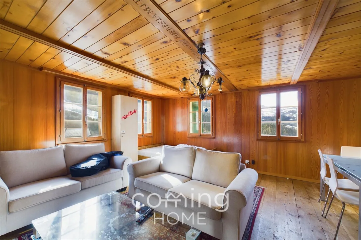 Space for Ideas: 5.5-Room Apartment in Bürchen with Charm and Alpine View - Photo 3 of 11