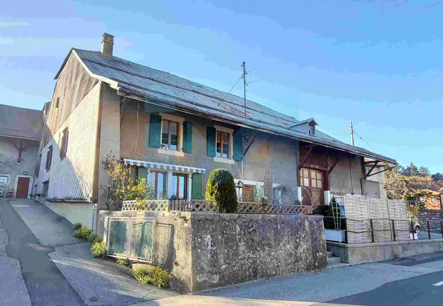 Character house for sale - 7 apartments - 2 office/commercial Mont-la-Ville (1148) - Photo 3 of 12