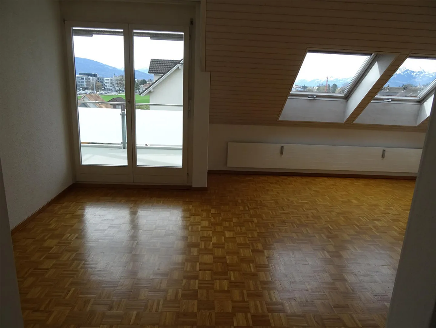 Benefit from our family discount - Living in a quiet location - Photo 7 of 12