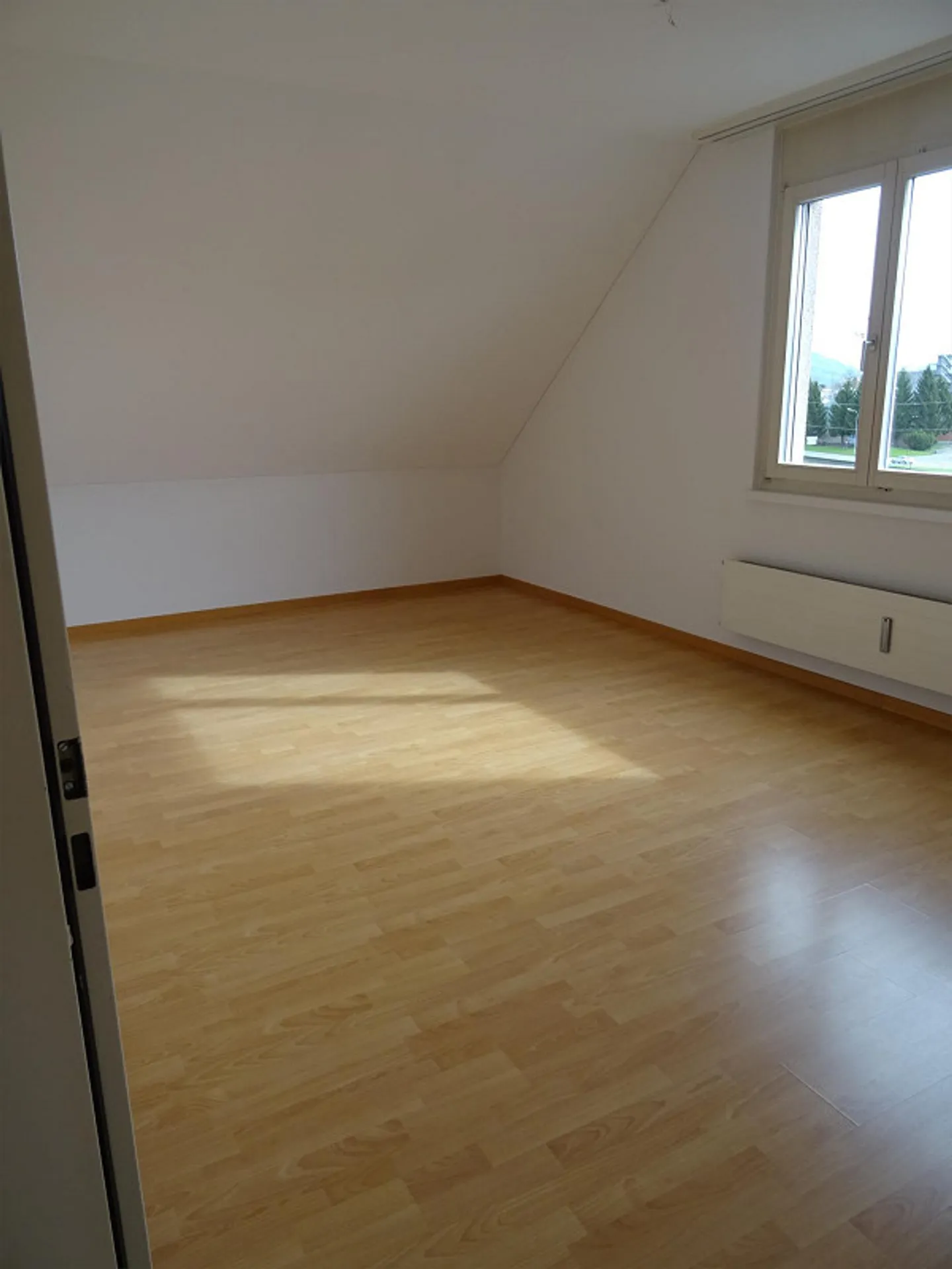 Benefit from our family discount - Living in a quiet location - Photo 10 of 12