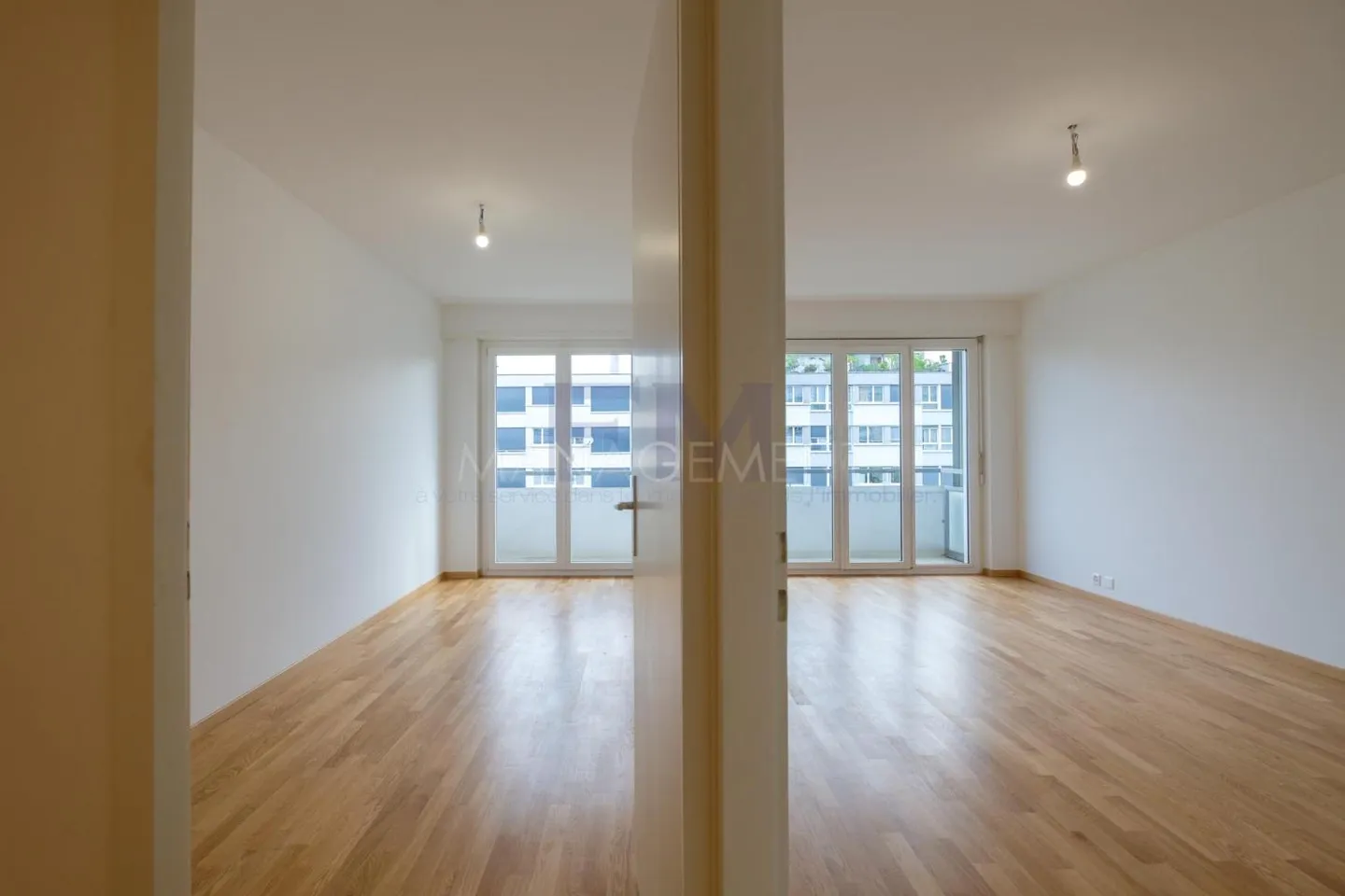 Renovated 4-Room Apartment - Photo 4 of 13