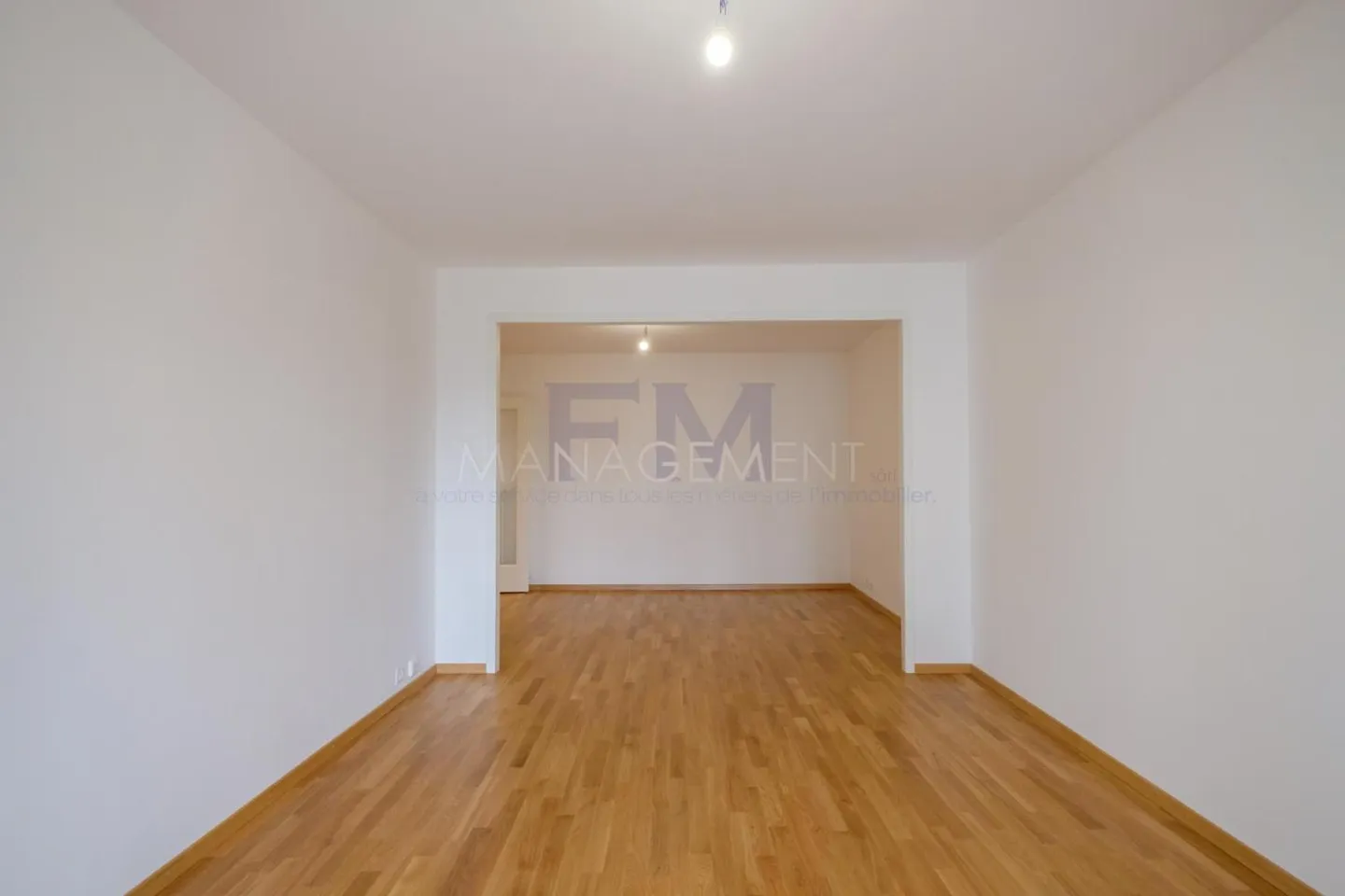 Renovated 4-Room Apartment - Photo 9 of 13