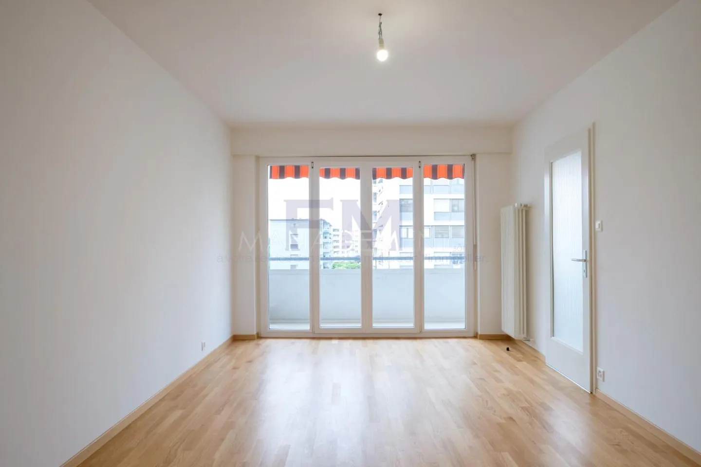 Renovated 4-Room Apartment - Photo 10 of 13