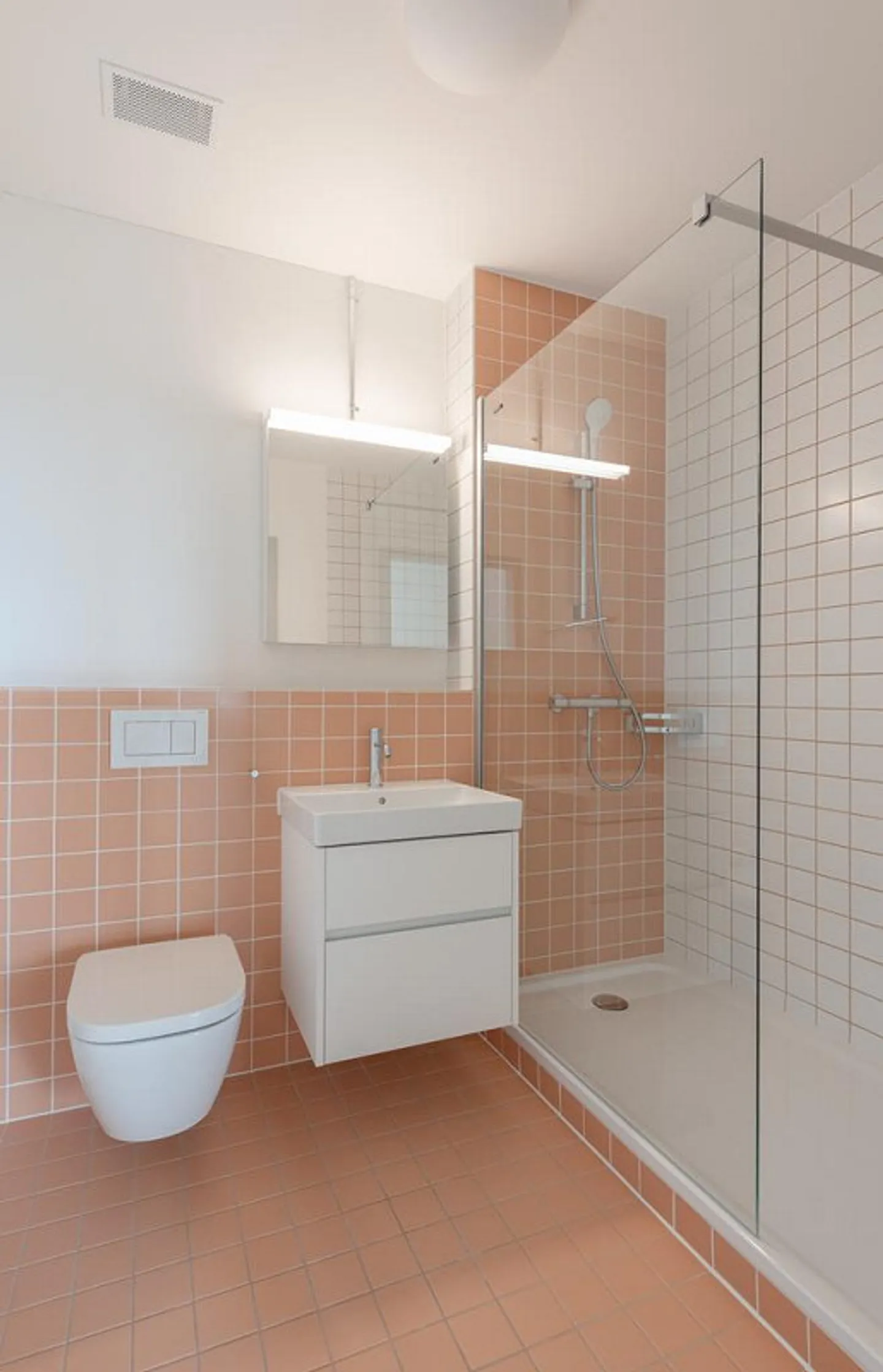 Modernes Apartment im Hochhuus - Foto 3 von 9