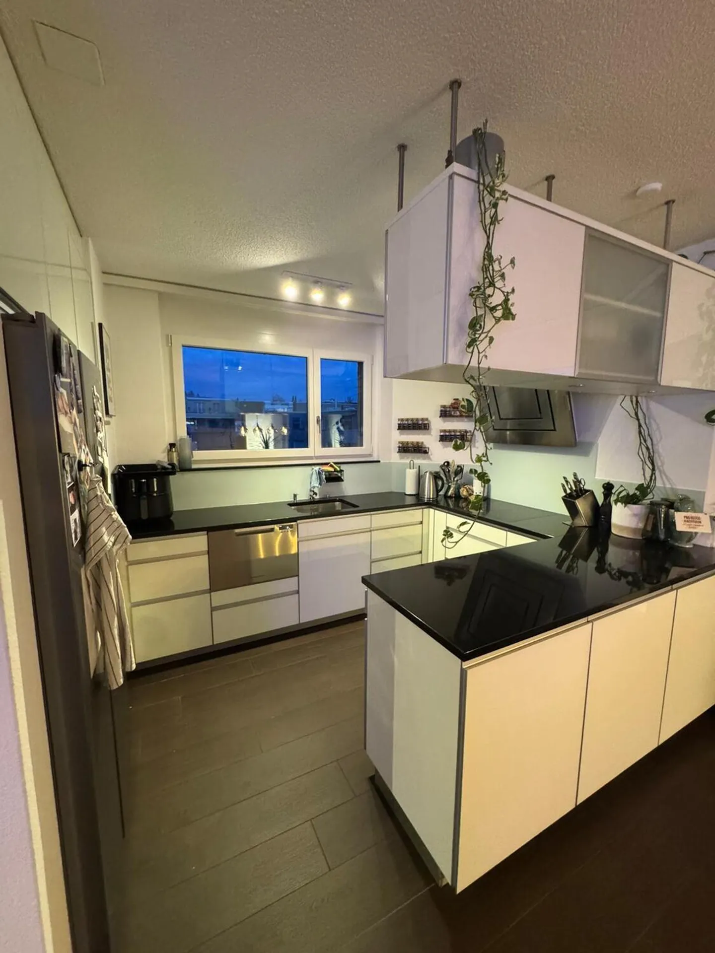 Appartement 4.5 pièces rénové - Photo 1 sur 9