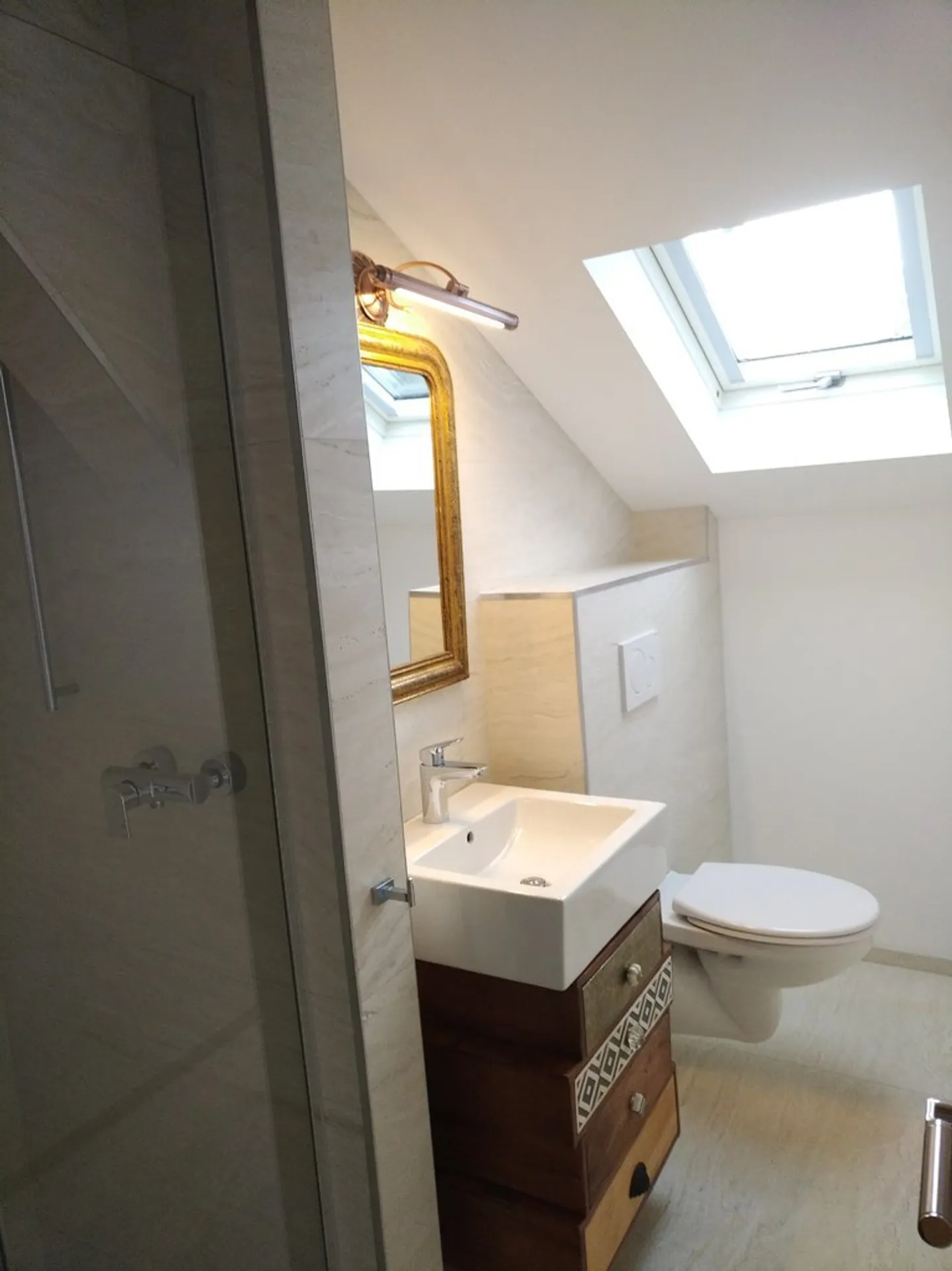 Light. Space. Lifestyle. Your home with personality. - Photo 6 of 9