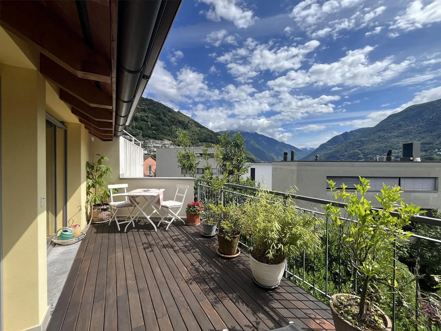 MAISON DE NOYAU RÉNOVÉE AVEC JARDIN À MONTE CARASSO - Photo 2 sur 9