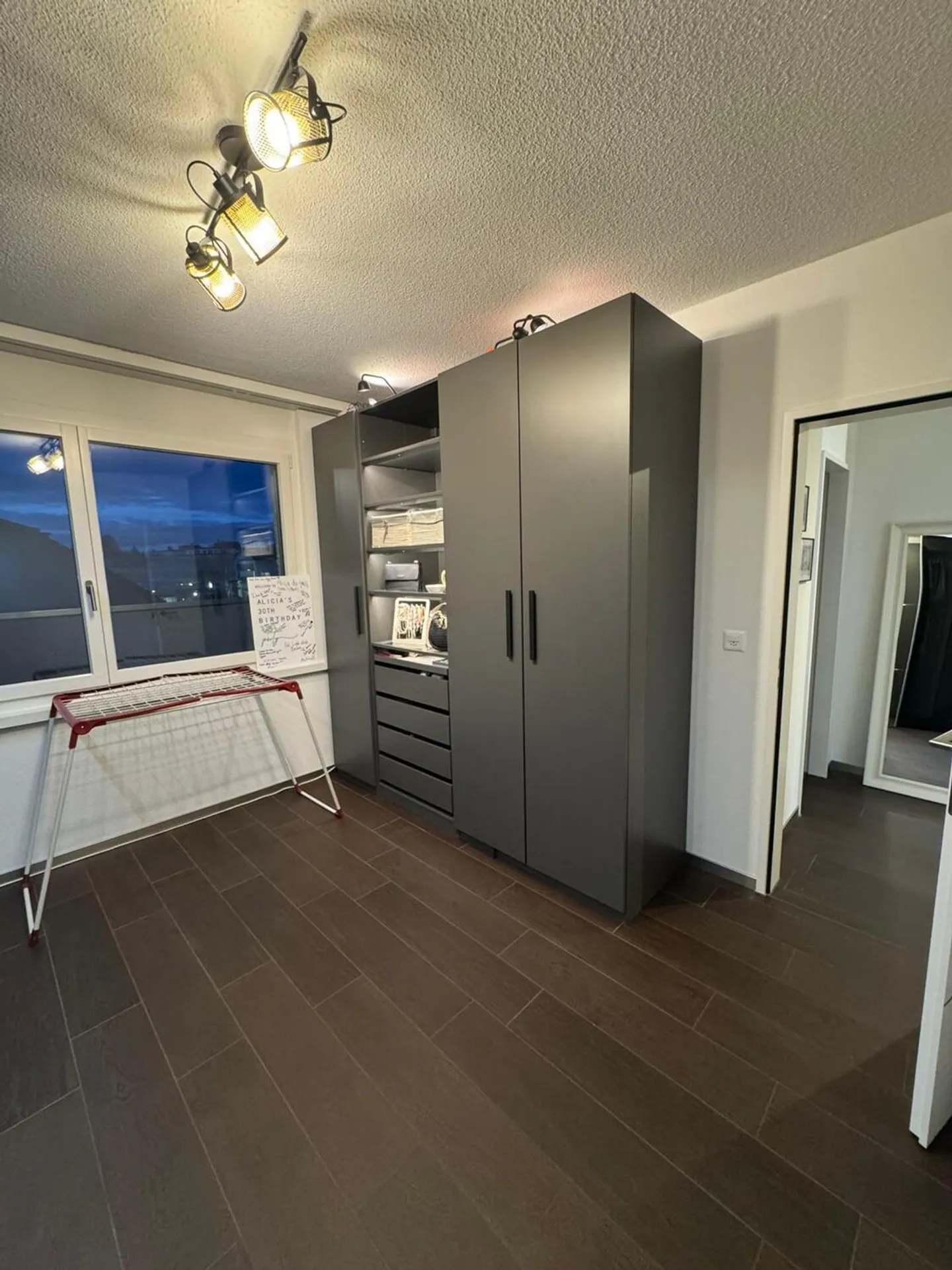 Appartement 4.5 pièces rénové - Photo 9 sur 9