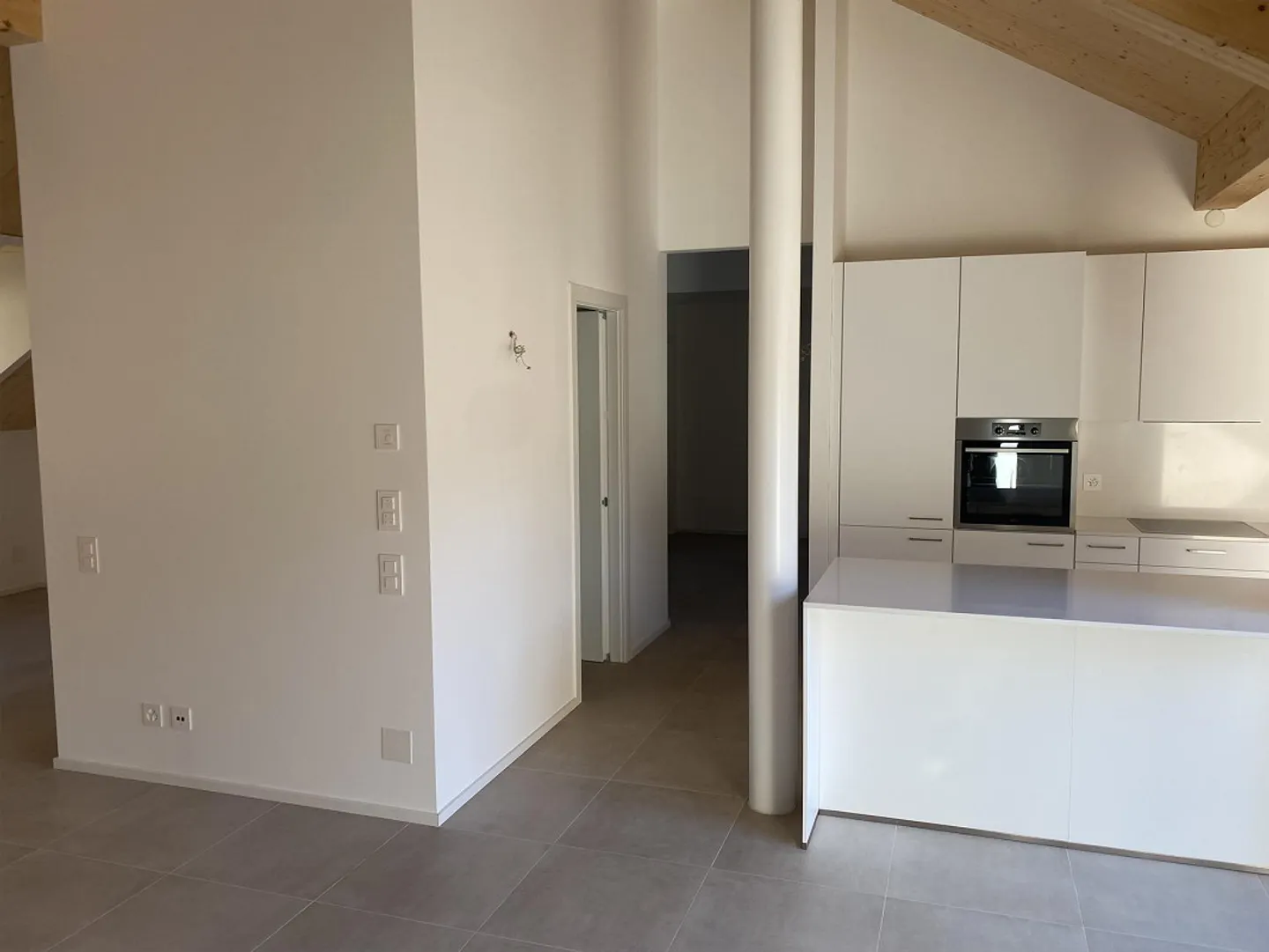 Exclusive 3.5-room penthouse in Biasca - Residence al Mulino - Photo 4 of 11