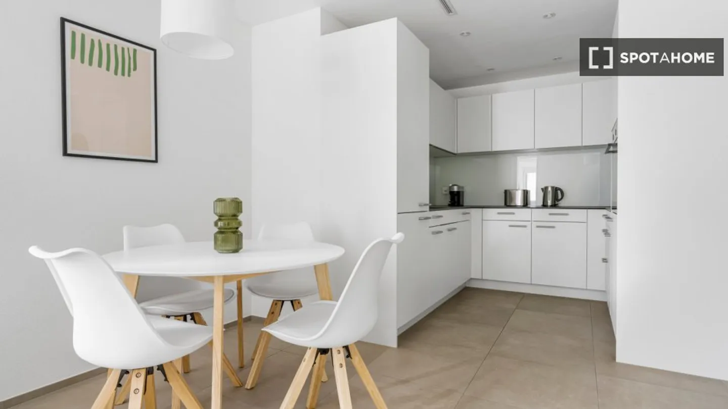 Apartment for rent - Photo 7 of 18