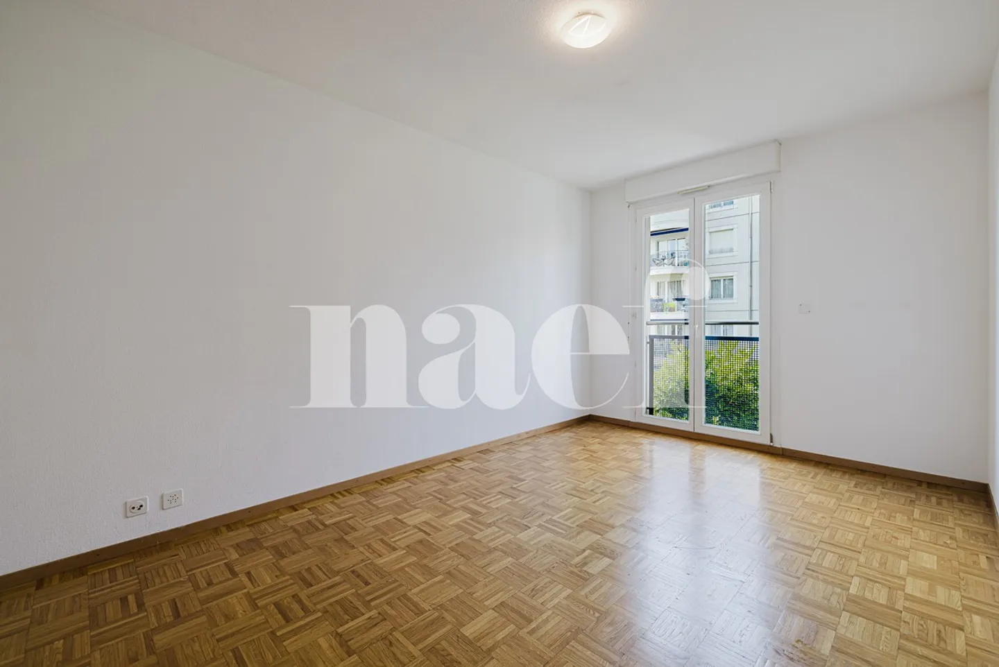 Rare opportunity in Grand-Saconnex? Spacious 7-room family apartment - Photo 10 of 12
