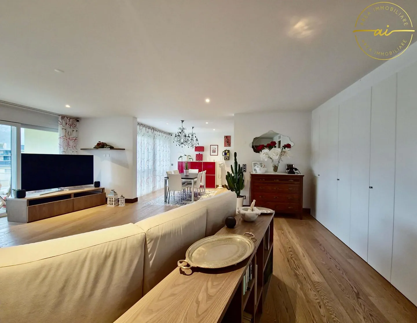 Appartamento elegante con 5,5 stanze e servizi esclusivi a Pregassona - Foto 1 di 13